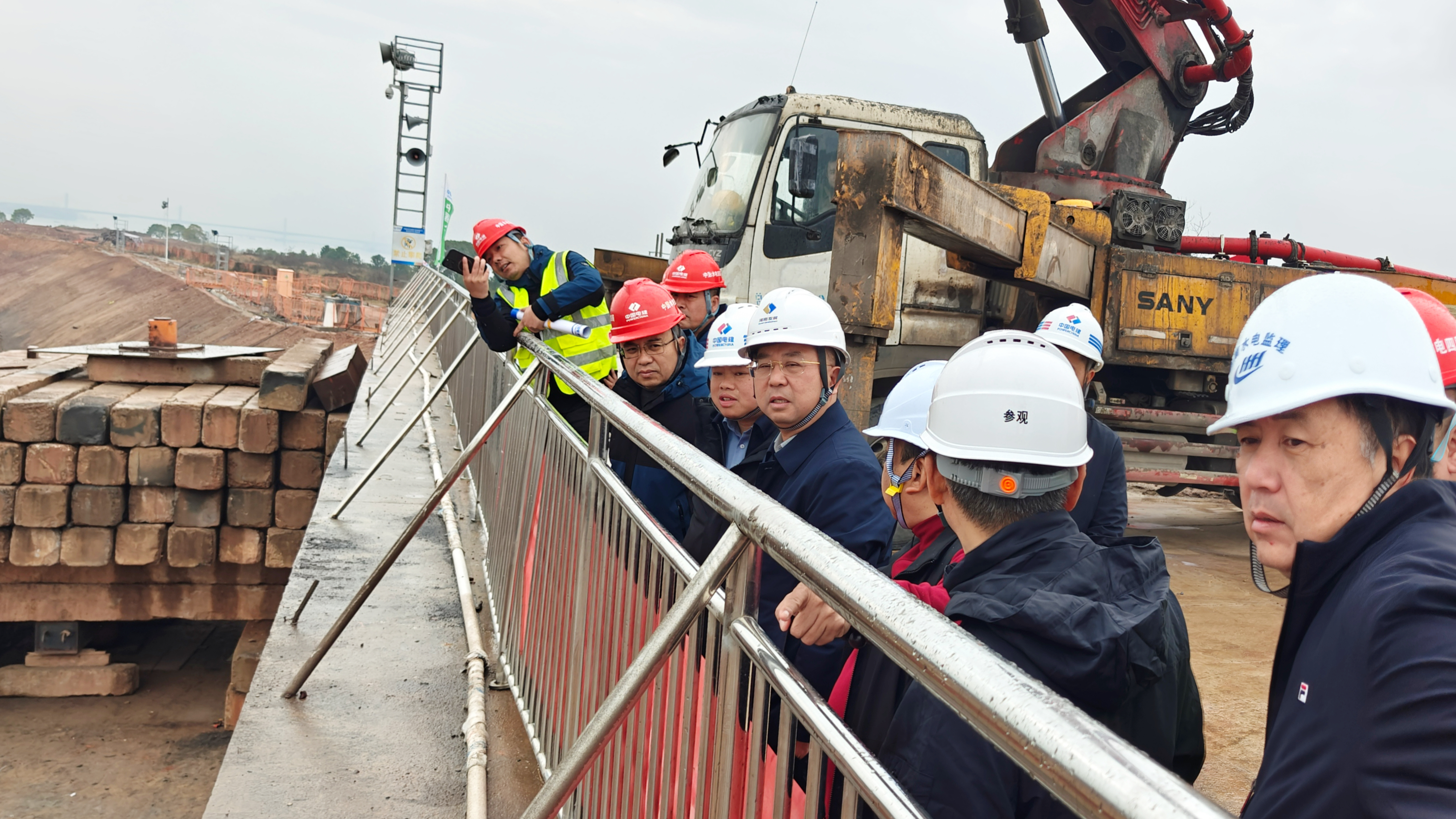 劉志剛一行調(diào)研株洲航電擴機項目建設及株洲航電分公司安全生產(chǎn)工作