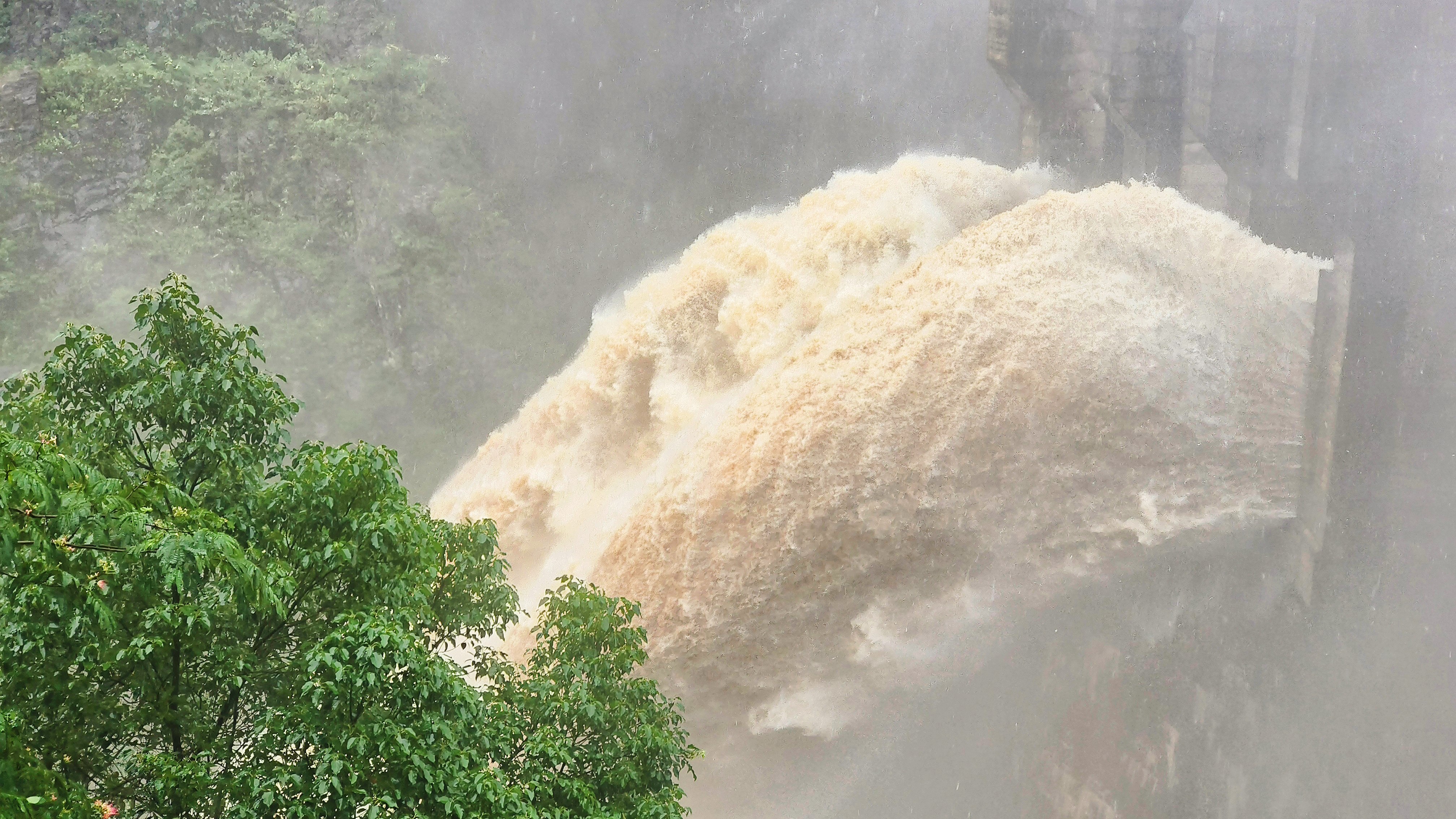 湖南發(fā)展丨聞“汛”而動(dòng)，筑牢防汛“安全墻”